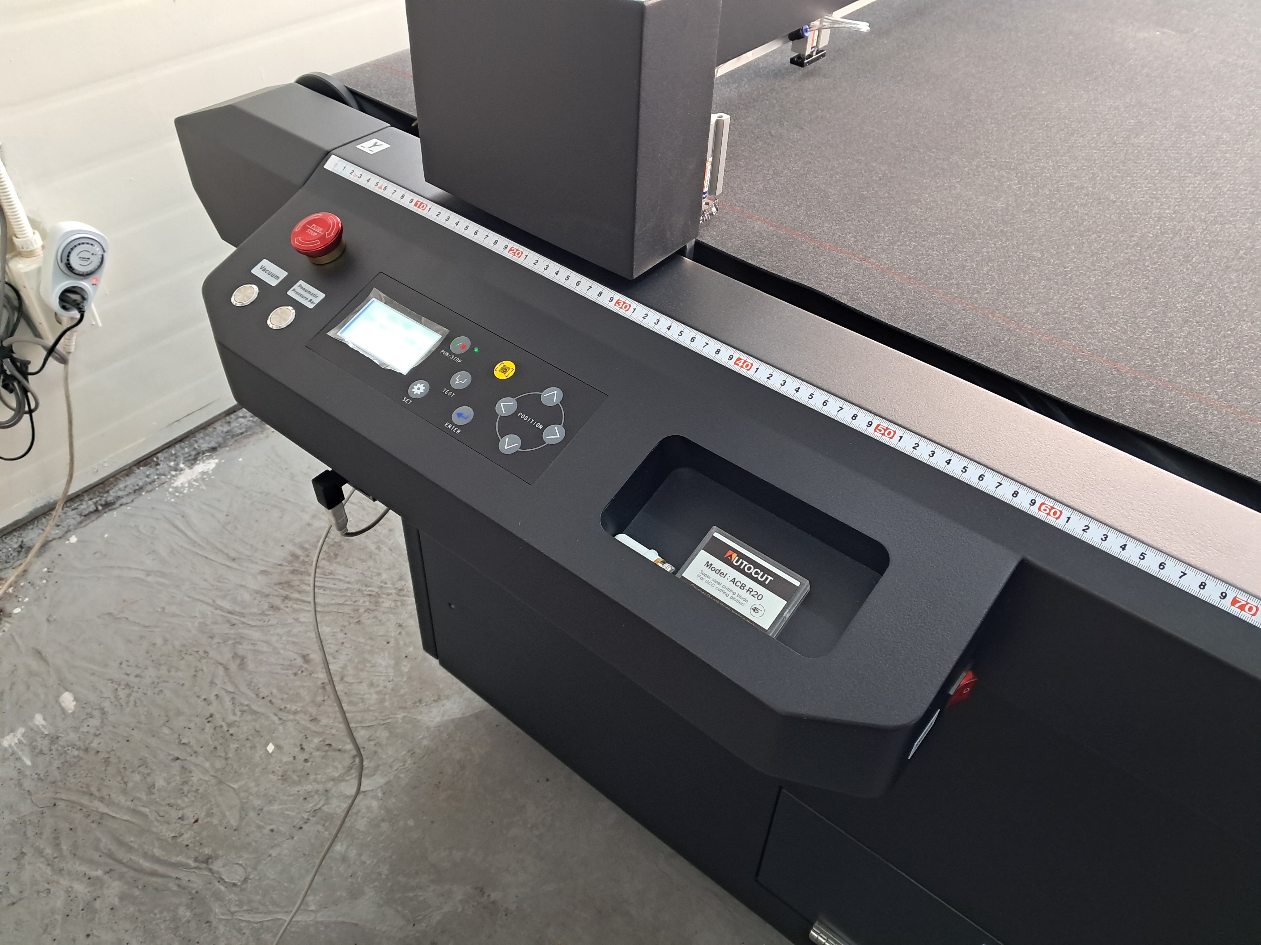 대구 베스트카 F1612 평판 재단기 설치완료 첨부파일 : 1736295101_7.jpg