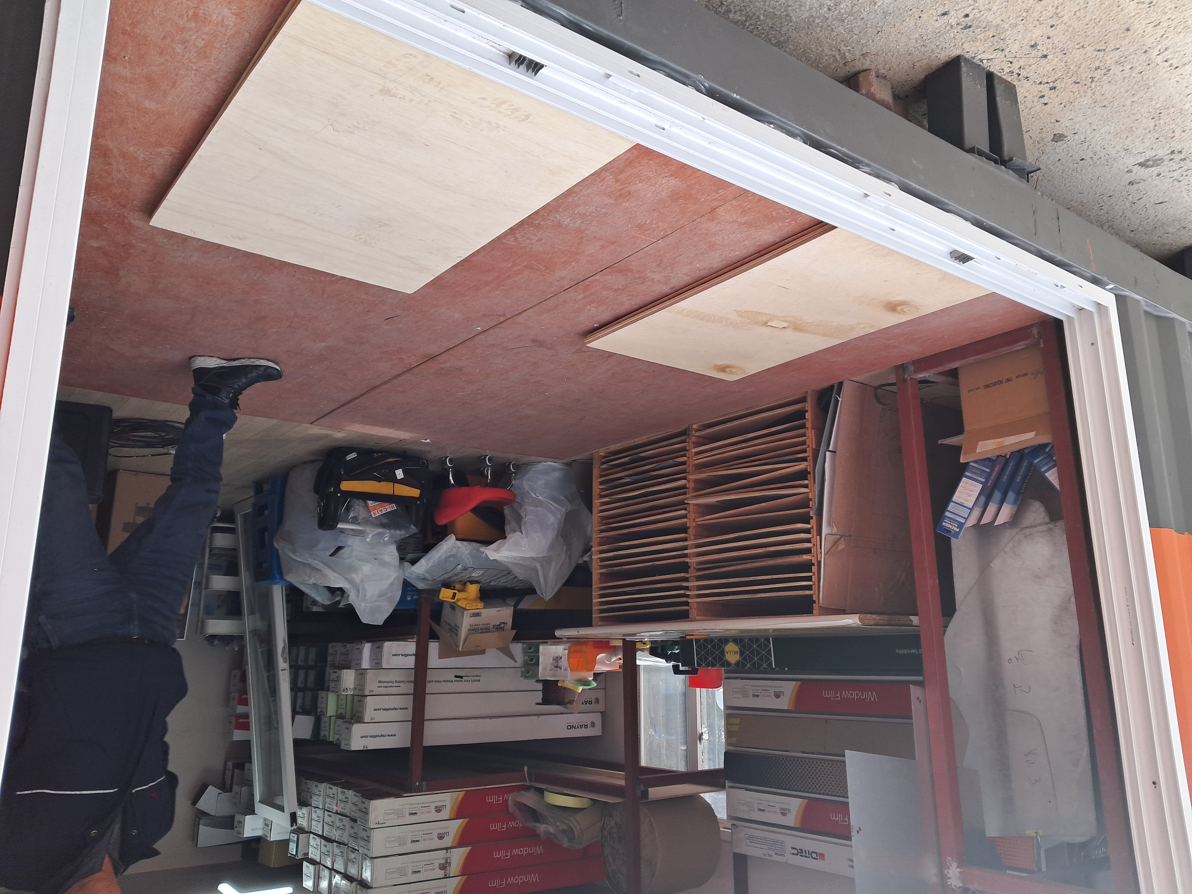 김해 디고트 오토컷 평판재단기 F1612 설치완료 첨부파일 : 1736843431_5.jpg