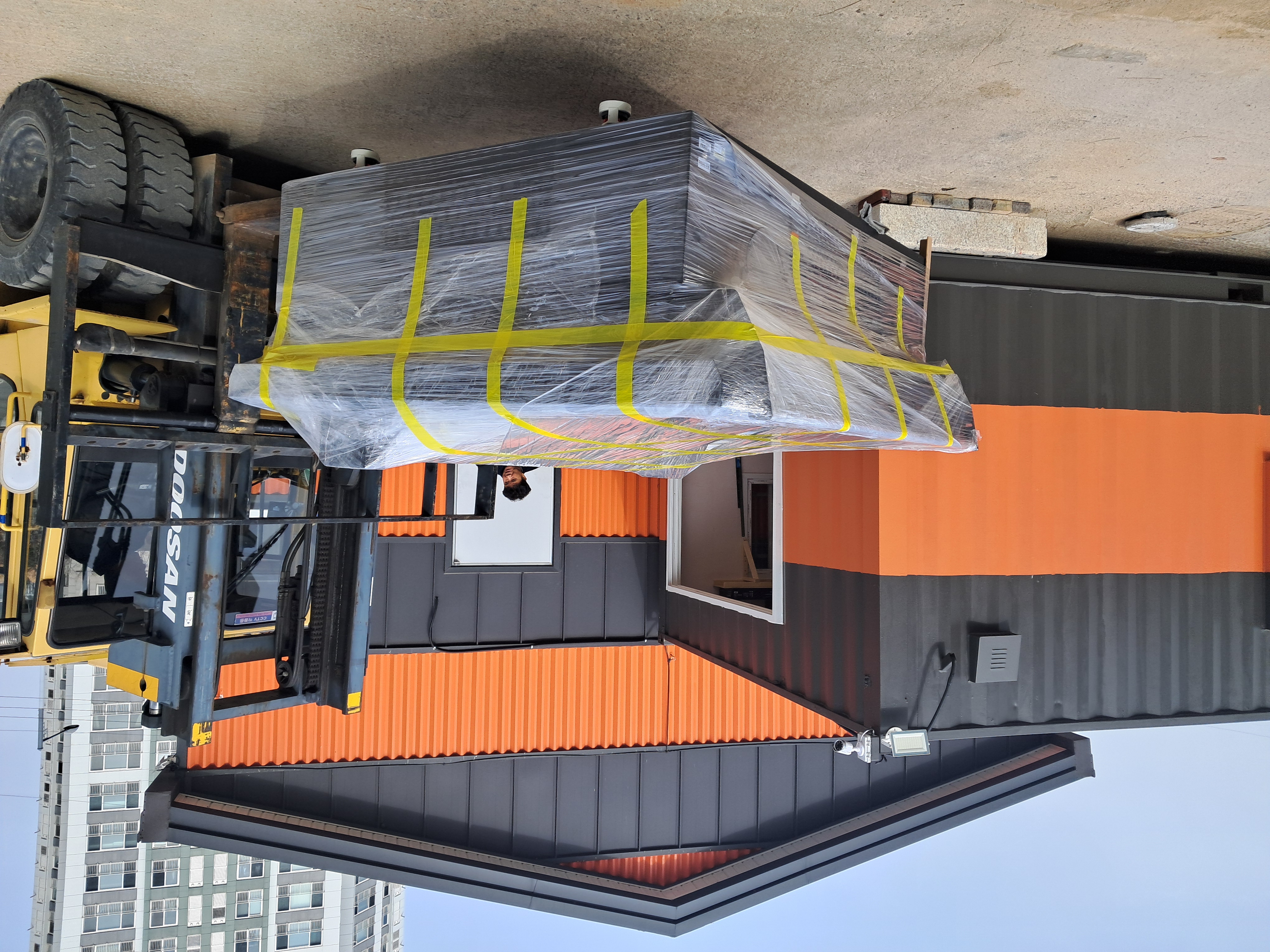 김해 디고트 오토컷 평판재단기 F1612 설치완료 첨부파일 : 1736843431_8.jpg