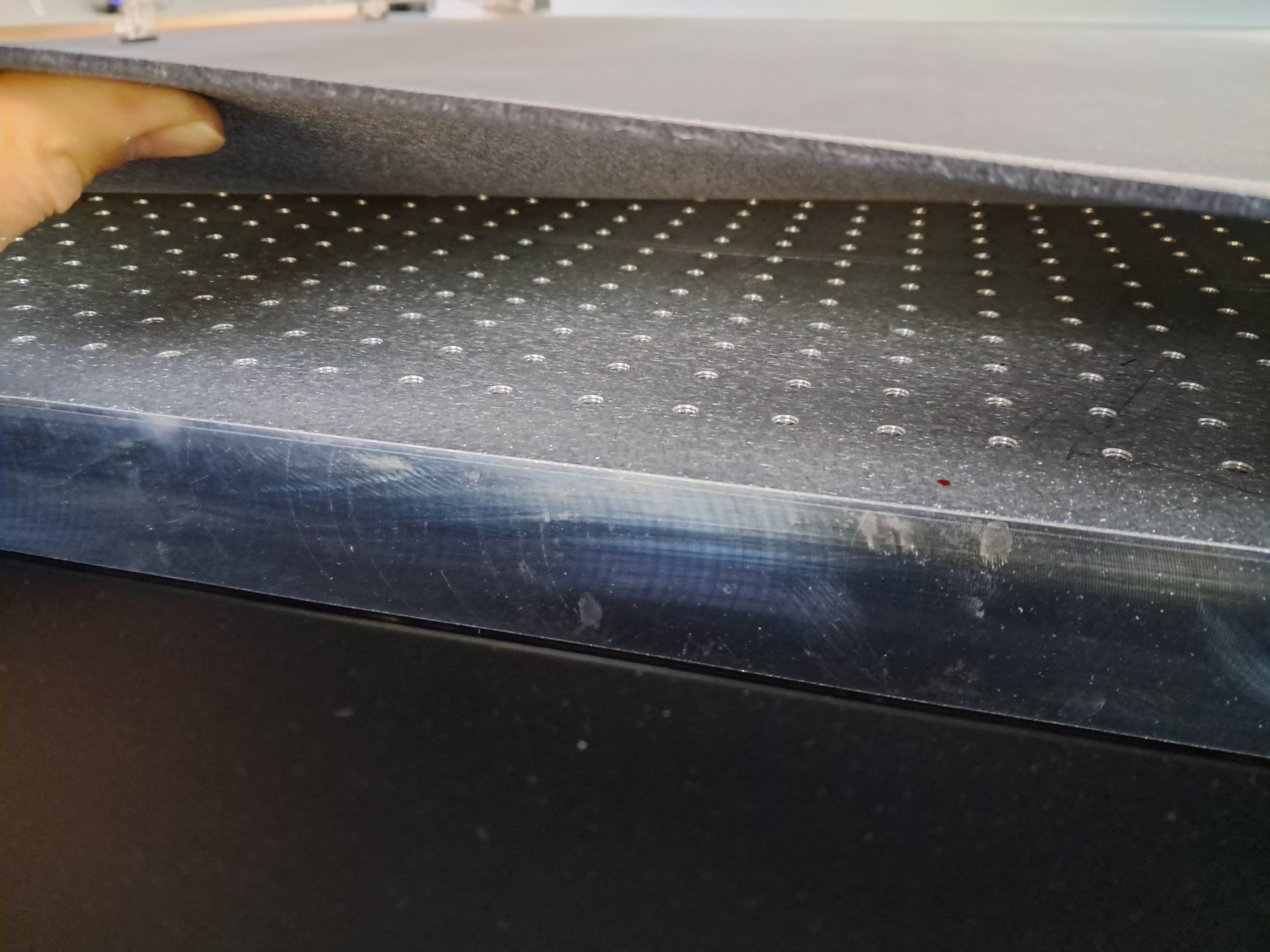 제주 하나자동차용품 KC인증 평판재단기 F1612 설치완료 첨부파일 : 1738720309_6.jpg