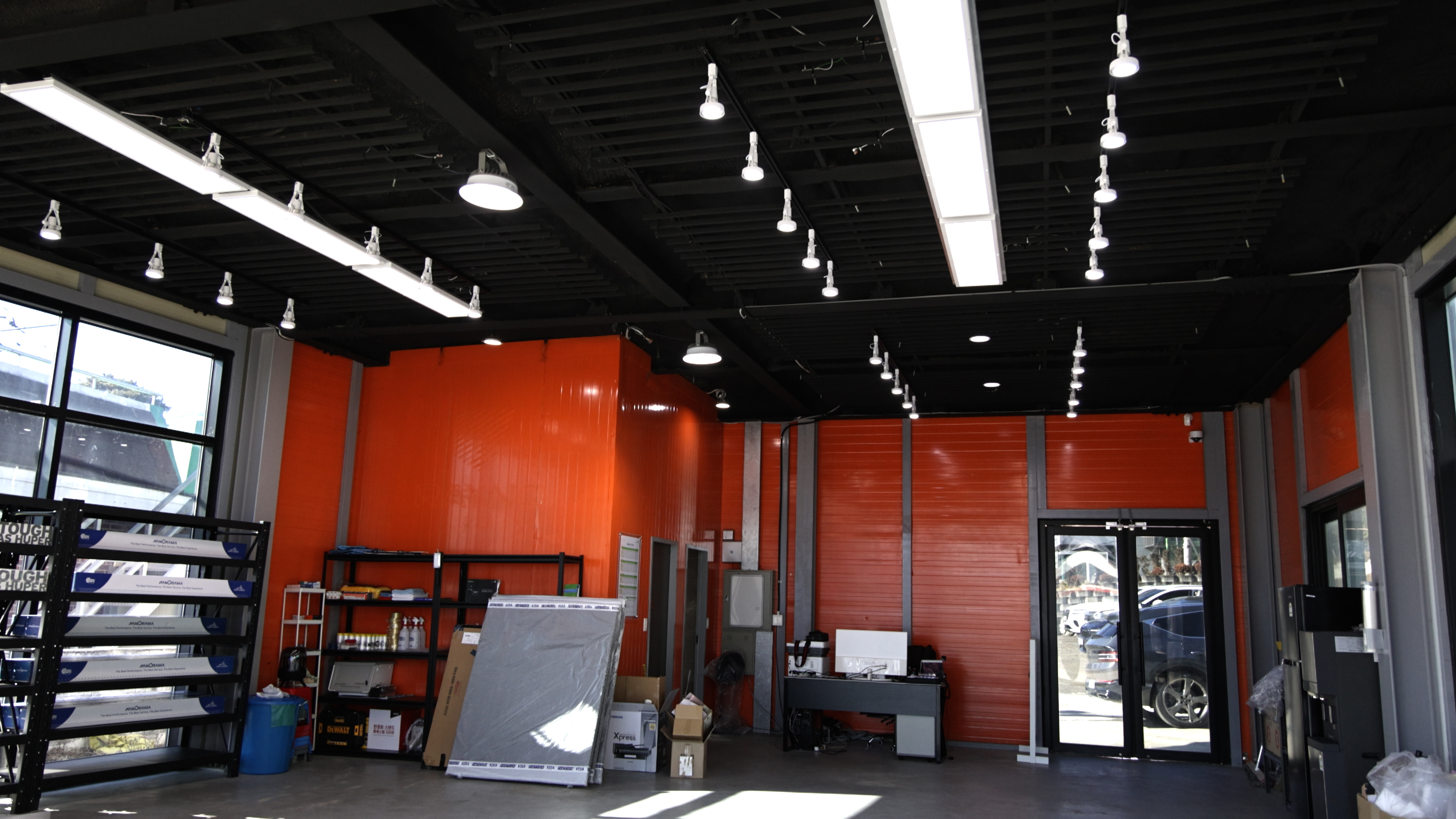 대전 스카이썬팅 F1612 평판재단기 설치 완료 첨부파일 : 1767839256_4.jpg