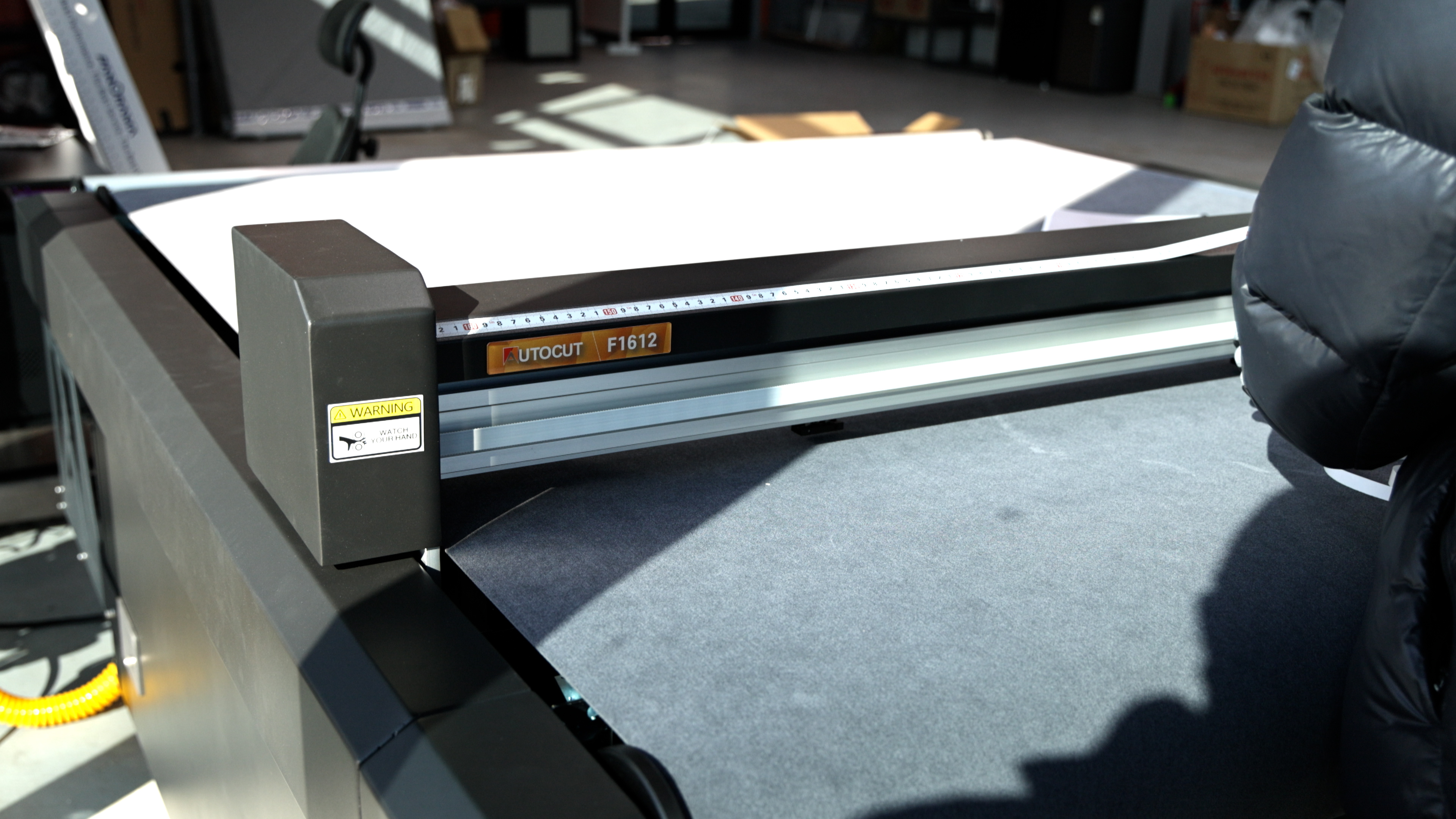 대전 스카이썬팅 F1612 평판재단기 설치 완료 첨부파일 : 1767839256_9.jpg