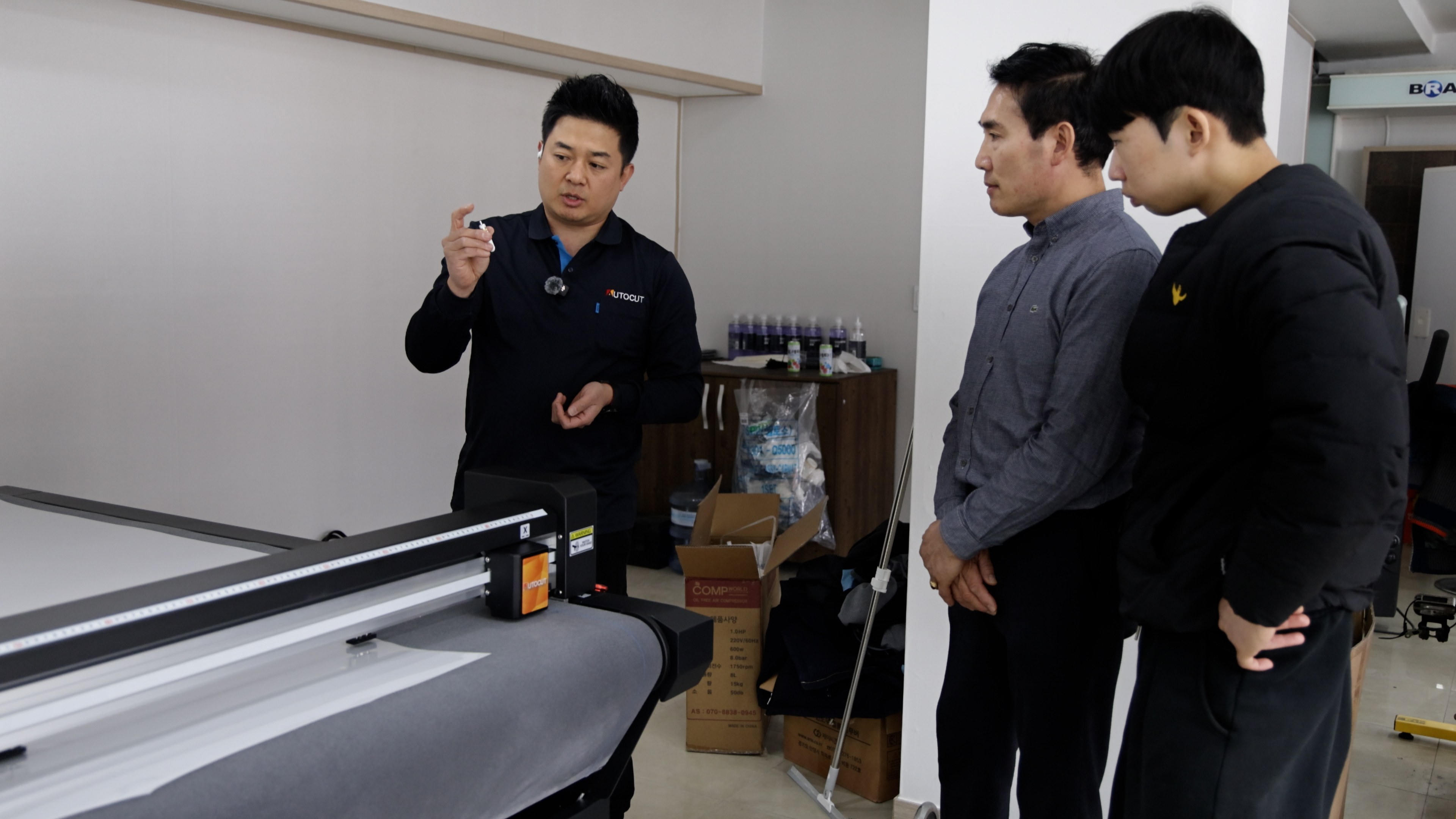 김천 모비스카페 F1612 평판재단기 설치완료 첨부파일 : 1768452131_12.jpg