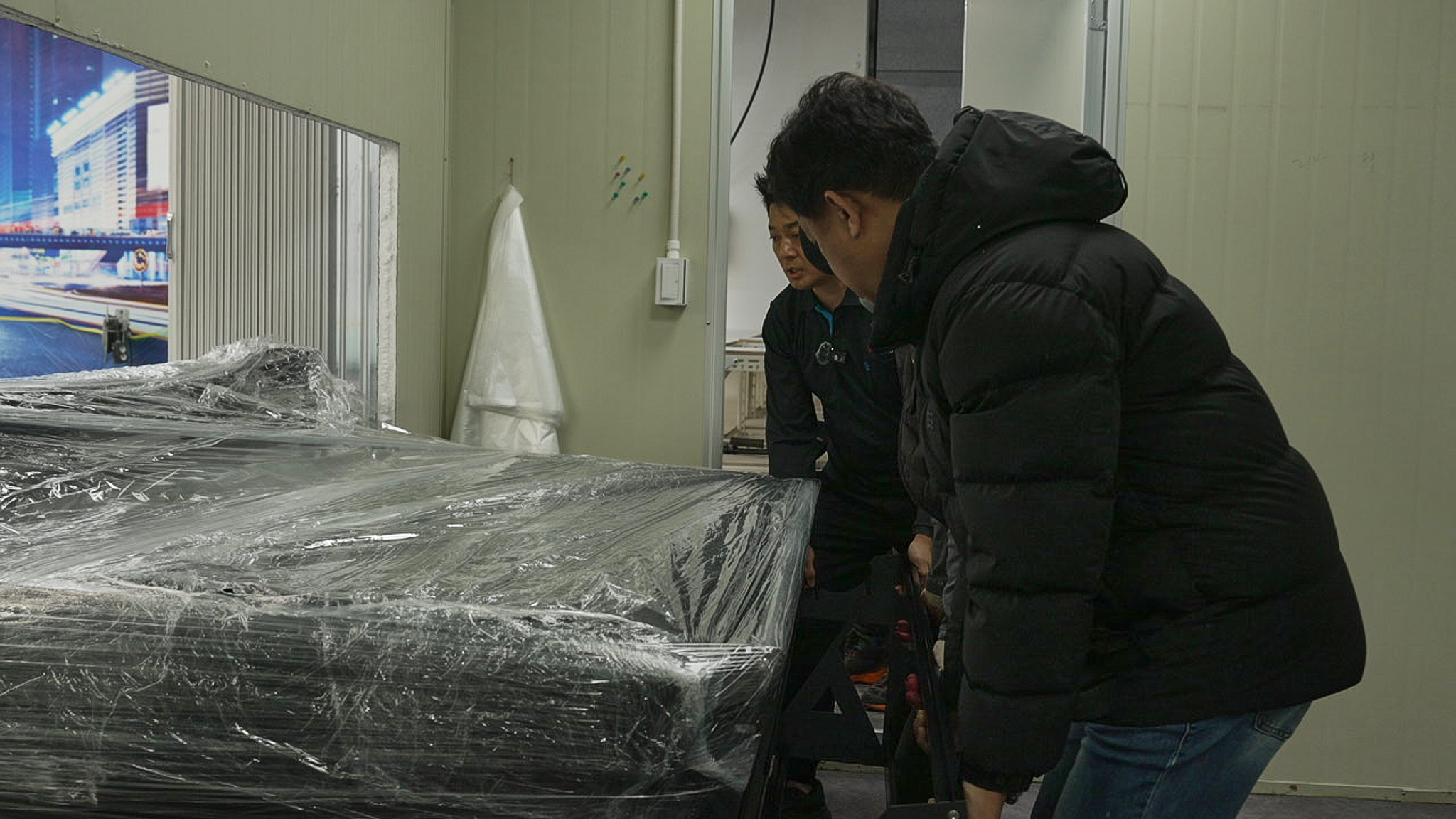 인천 뉴본 F1612 평판재단기 설치 첨부파일 : 1772770936_3.jpg