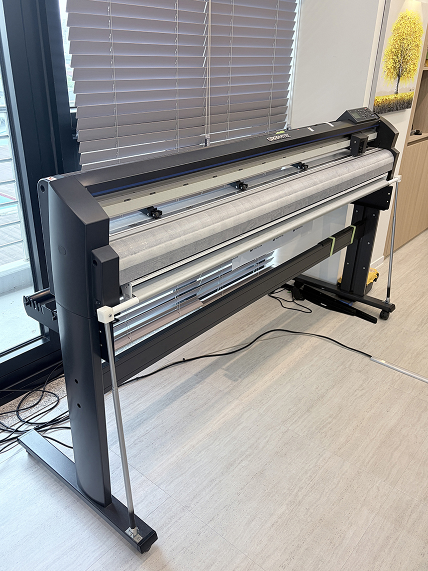 [중고 판매] 그라프텍 FC8600 (PPF장폭재단기) 첨부파일 : 1776750774_5.jpg