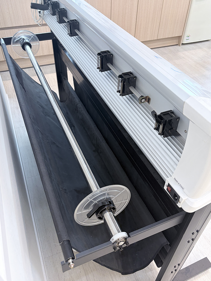 [중고 판매] 오토랩 (PPF장폭재단기) 첨부파일 : 1776750962_3.jpg